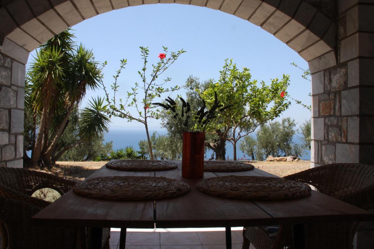 Sea And Mountain View Villa Kalamáta Kültér fotó