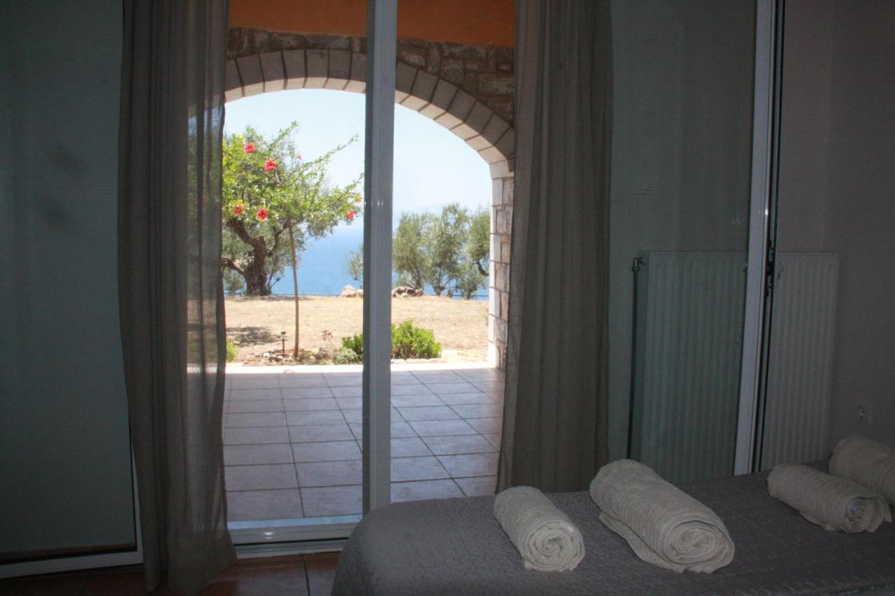 Sea And Mountain View Villa Kalamáta Kültér fotó